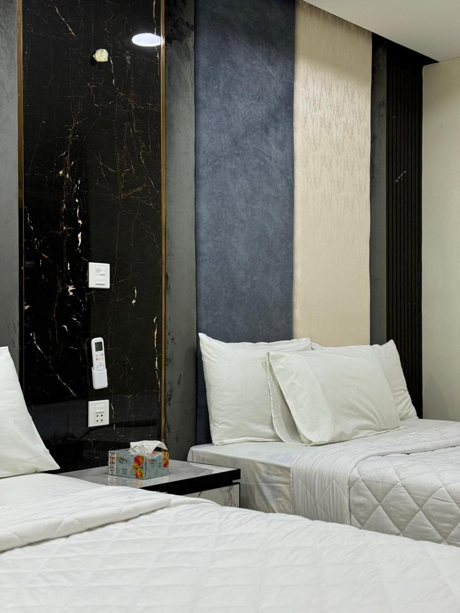 Rose Valet Guest House Iszlámábád Kültér fotó
