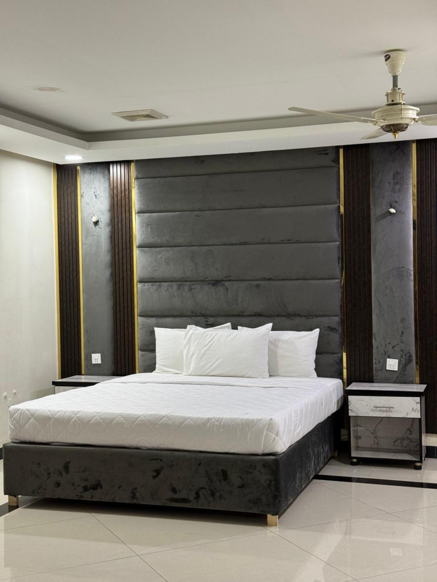 Rose Valet Guest House Iszlámábád Kültér fotó